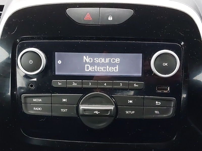 Used Renault Captur 2018 for sale - 78066038: Photo 11