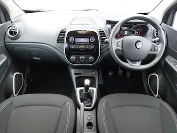 Used Renault Captur 2018 for sale - 78066038: Photo