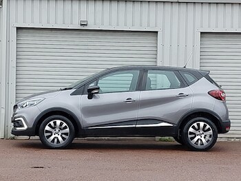 Used Renault Captur 2018 for sale - 78066038: Photo