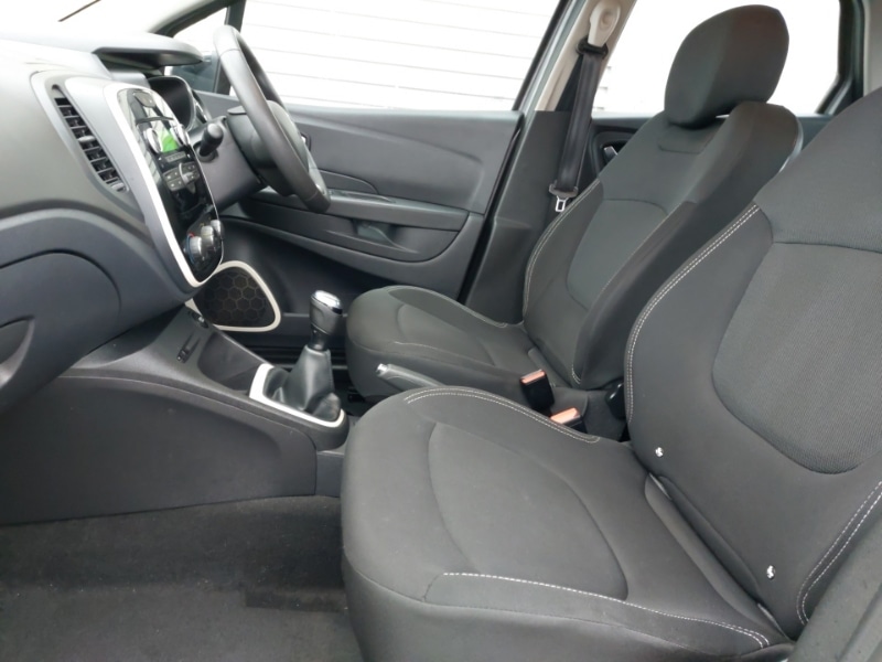 Used Renault Captur 2018 for sale - 78066038: Photo 5