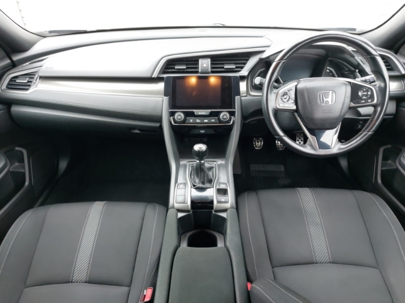 Used Honda Civic 2019 for sale - 76343558: Photo 2