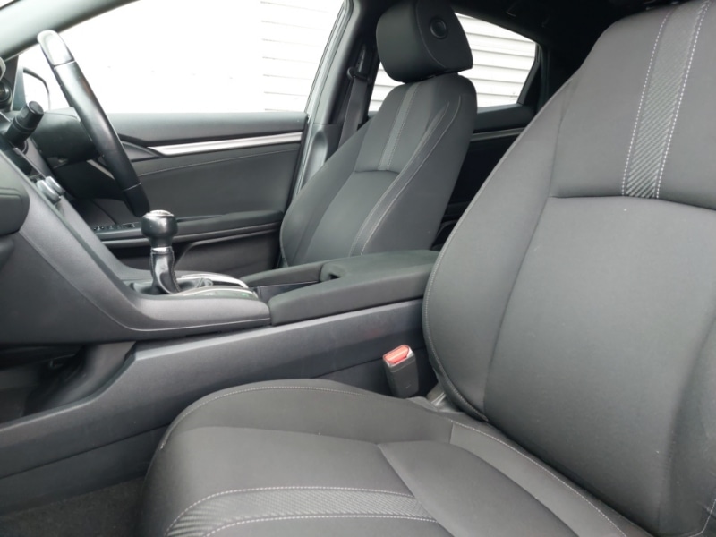 Used Honda Civic 2019 for sale - 76343558: Photo 5