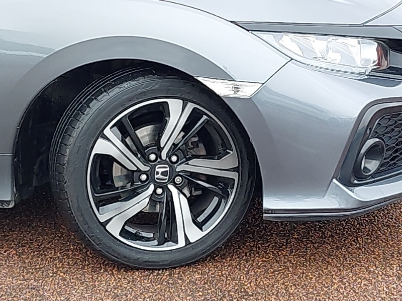 Used Honda Civic 2019 for sale - 76343558: Photo 9