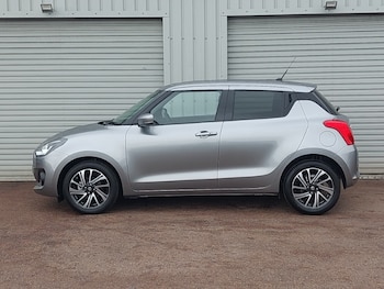 Used Suzuki Swift 2024 for sale - 75989605: Photo