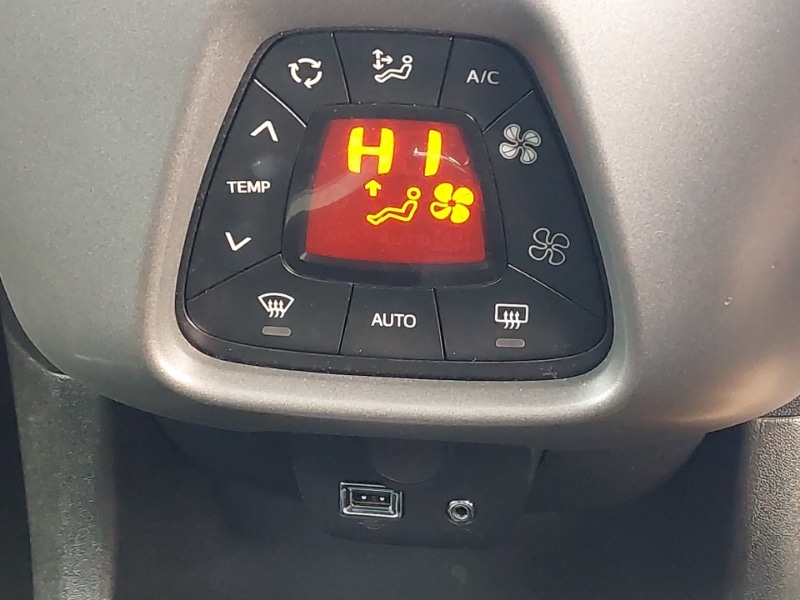 Used Toyota AYGO 2019 for sale - 76834321: Photo 14