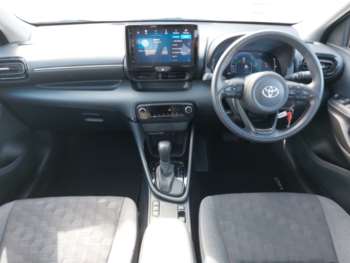 Used Toyota Yaris 2024 for sale - 74767871: Photo