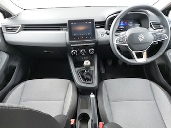 Used Renault Clio 2025 for sale - 79605732: Photo