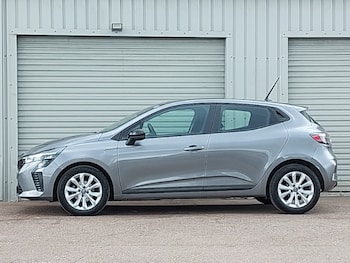 Used Renault Clio 2025 for sale - 79605732: Photo