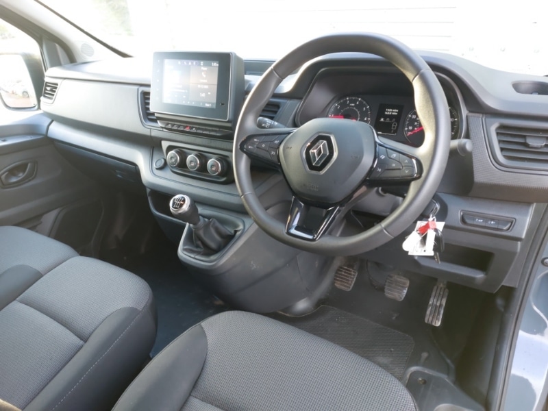 Used Renault Trafic 2023 for sale - 76885525: Photo 2