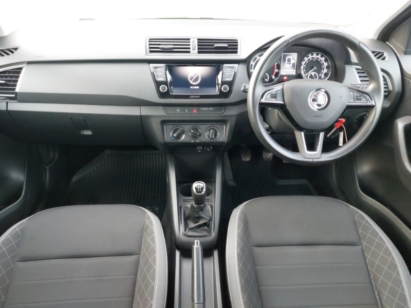 Used Skoda Fabia 2020 for sale - 76967310: Photo 2