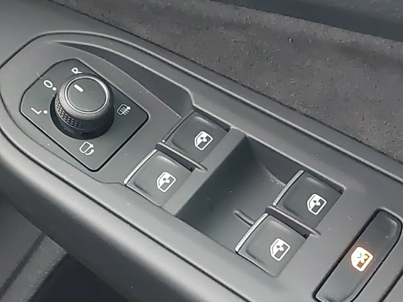 Used Volkswagen Golf 2024 for sale - 76707703: Photo 19