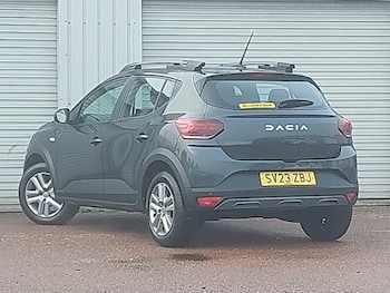 Used Dacia Sandero Stepway 2023 for sale - 77141203: Photo