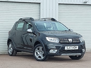 Used Dacia Sandero Stepway 2017 for sale - 79070238: Photo