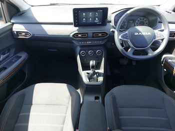 Used Dacia Sandero Stepway 2023 for sale - 79101477: Photo
