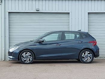 Used Hyundai i20 2024 for sale - 79737072: Photo