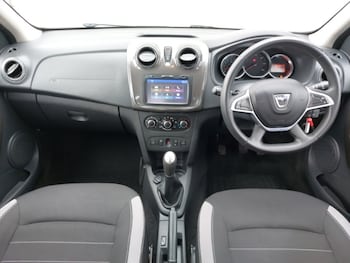 Used Dacia Sandero Stepway 2018 for sale - 77605759: Photo