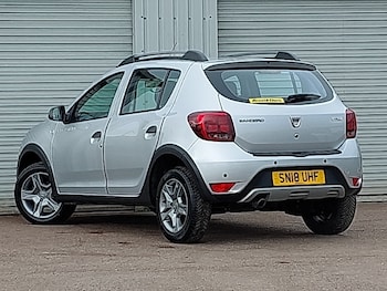 Used Dacia Sandero Stepway 2018 for sale - 77605759: Photo
