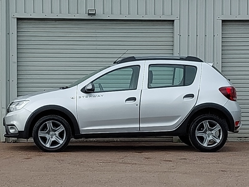Used Dacia Sandero Stepway 2018 for sale - 77605759: Photo 4
