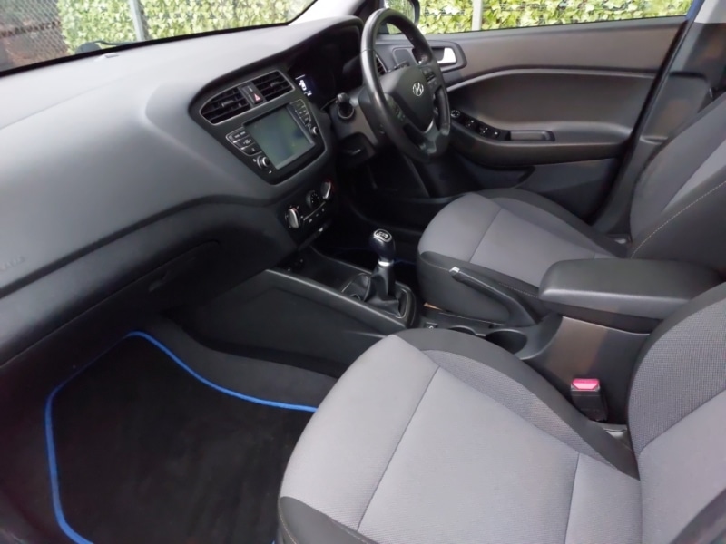 Used Hyundai i20 2020 for sale - 76827311: Photo 5