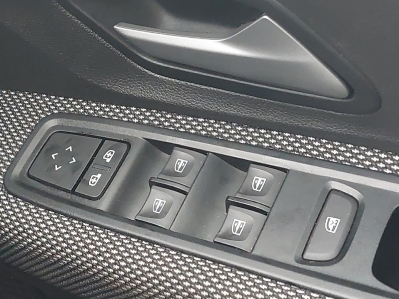 Used Dacia Sandero Stepway 2023 for sale - 76906802: Photo 19