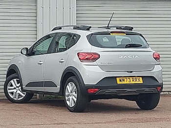 Used Dacia Sandero Stepway 2023 for sale - 76906802: Photo