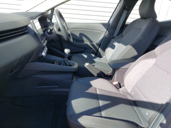 Used Renault Clio 2022 for sale - 76264796: Photo 5