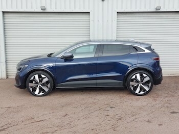 Used Renault Megane E Tech 2023 for sale - 76054980: Photo