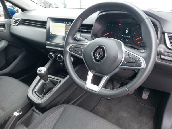 Used Renault Clio 2021 for sale - 76052628: Photo 10
