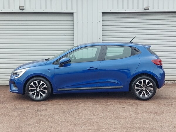 Used Renault Clio 2021 for sale - 76052628: Photo 4