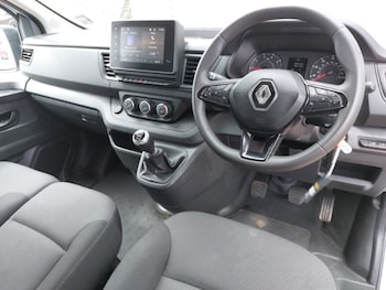 Used Renault Trafic 2024 for sale - 79581345: Photo