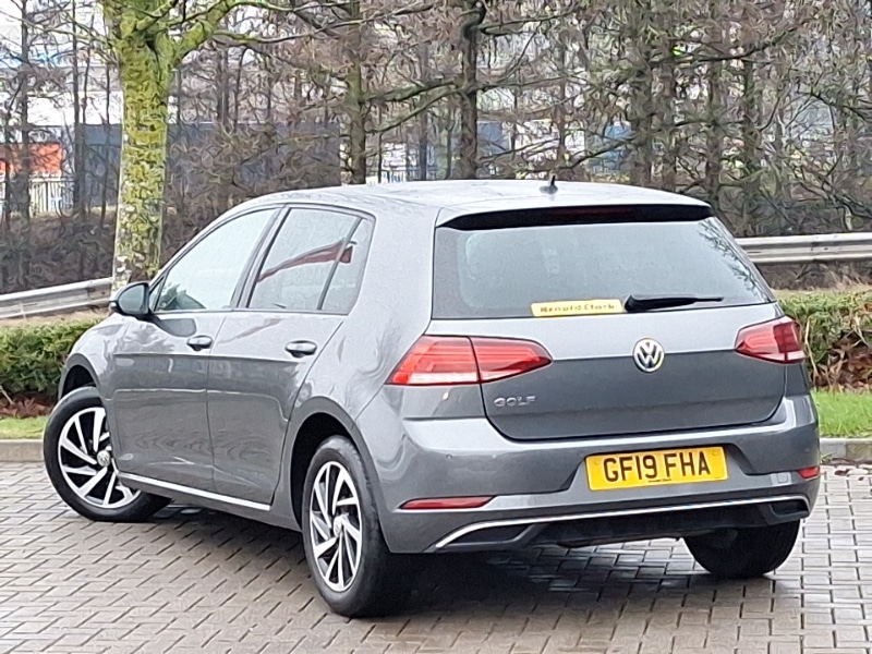 Used Volkswagen Golf 2019 for sale - 77573375: Photo 3