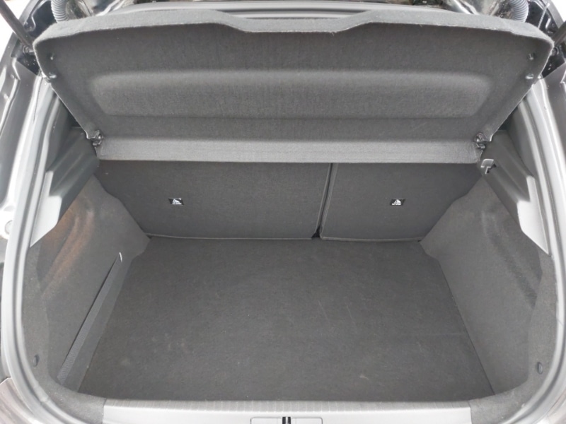 Used Peugeot 208 2023 for sale - 76556071: Photo 8