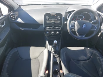 Used Renault Clio 2018 for sale - 78355458: Photo