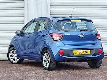 Used Hyundai i10 2018 for sale - 75959273: Photo