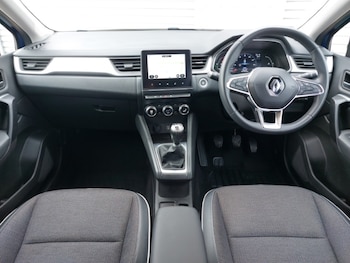 Used Renault Captur 2021 for sale - 75934115: Photo
