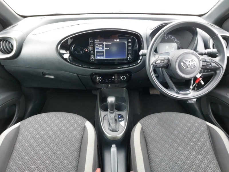 Used Toyota Aygo X 2022 for sale - 78033295: Photo 2