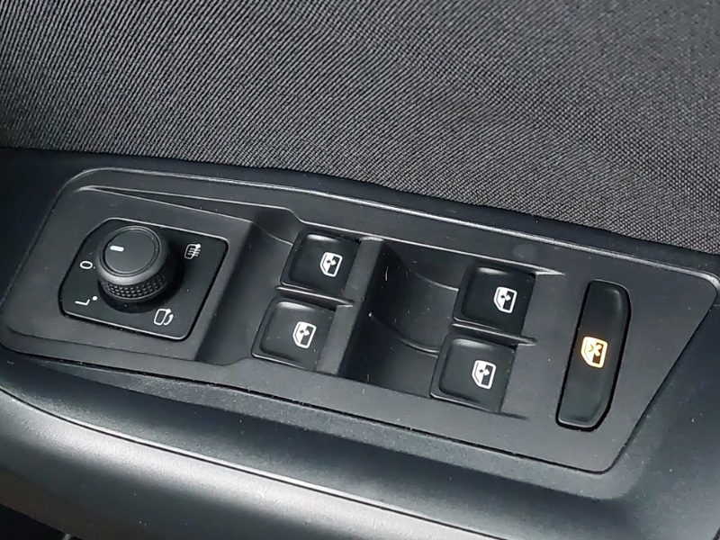 Used Volkswagen T-Roc 2022 for sale - 77265618: Photo 18