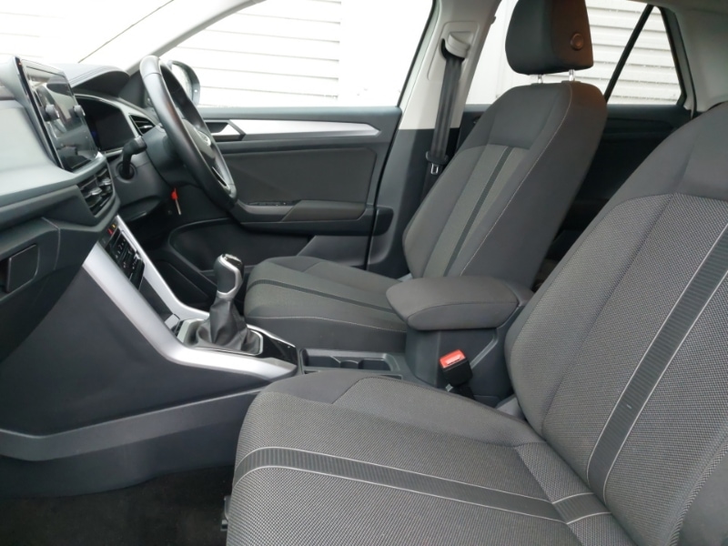 Used Volkswagen T-Roc 2022 for sale - 77265618: Photo 5