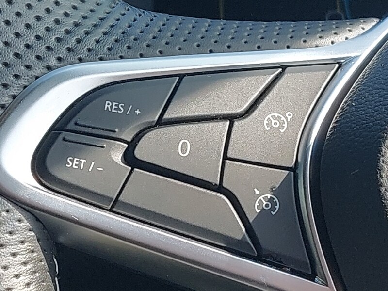 Used Renault Clio 2023 for sale - 77964046: Photo 18