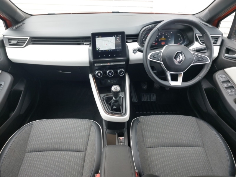 Used Renault Clio 2023 for sale - 77922505: Photo 2