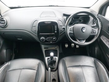 Used Renault Captur 2019 for sale - 77433127: Photo