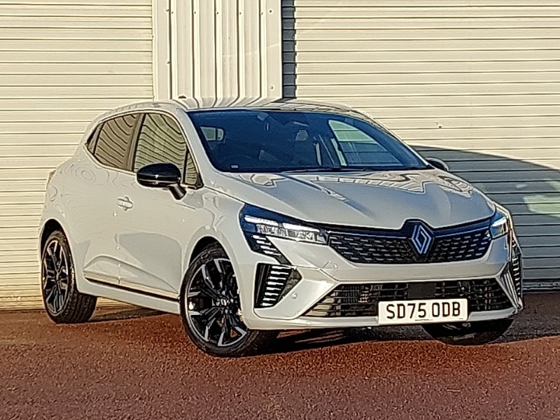 Used Renault Clio 2025 for sale - 76726341: Photo 1