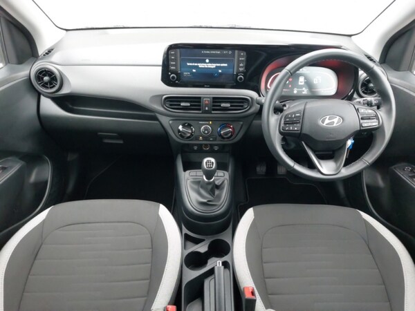 Used Hyundai i10 2025 for sale - 76331635: Photo 2
