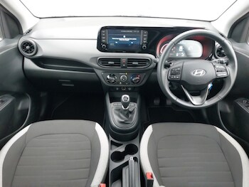 Used Hyundai i10 2025 for sale - 76331635: Photo 2