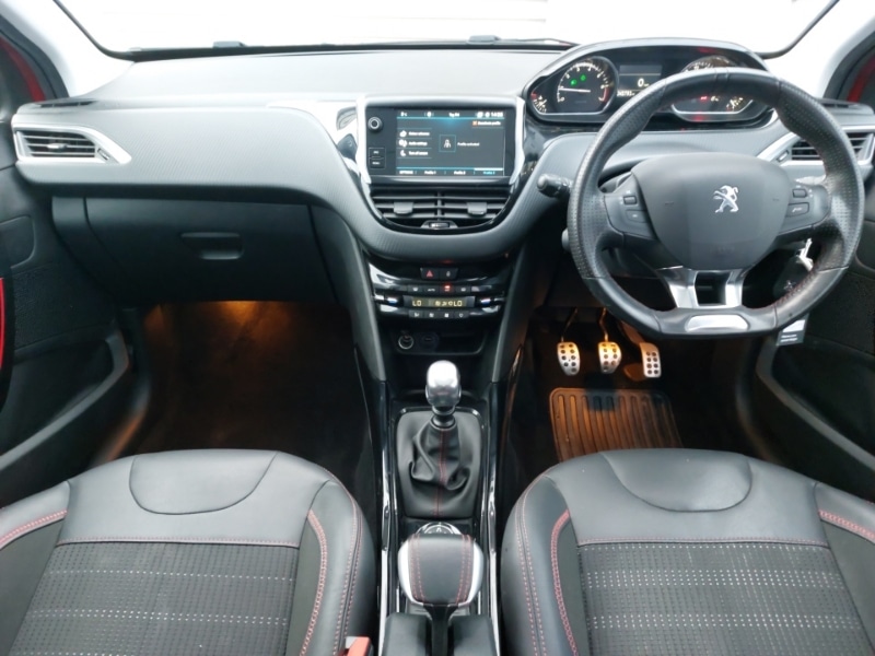 Used Peugeot 2008 2019 for sale - 76822352: Photo 2