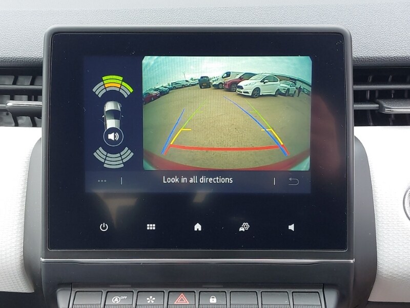 Used Renault Clio 2023 for sale - 78164074: Photo 11