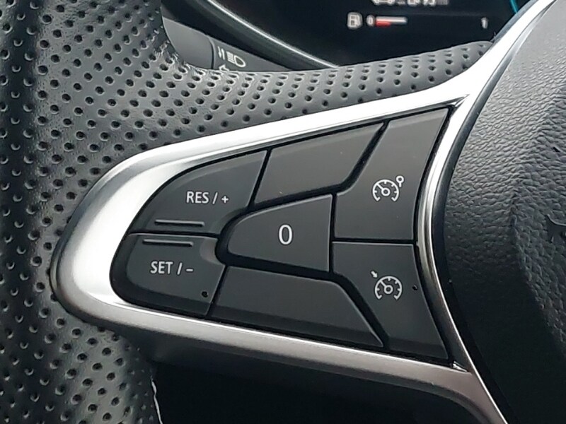 Used Renault Clio 2025 for sale - 77518089: Photo 18