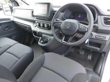 Used Renault Trafic 2026 for sale - 79569810: Photo