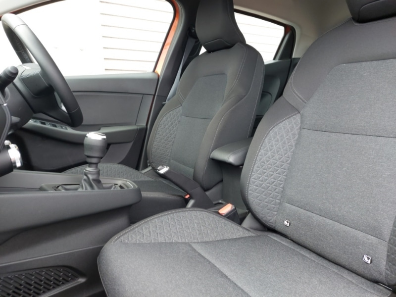 Used Renault Clio 2022 for sale - 76343553: Photo 5