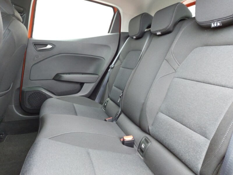 Used Renault Clio 2022 for sale - 76343553: Photo 6